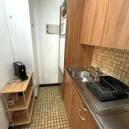 Royal 33 アパート ロイカーバード