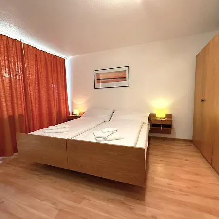 Royal 33 * ロイカーバード